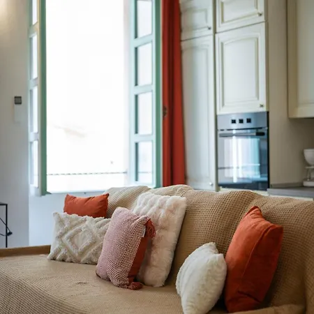 Apartment Evasion A Menton, Vieille Menton